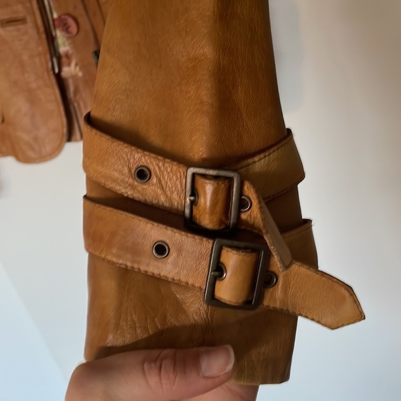 Danier Cognac Leather Jacket XS - Picture 7 of 12